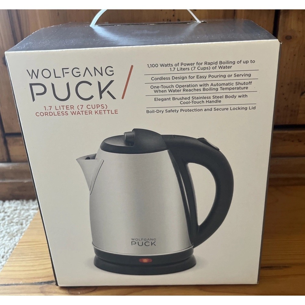 NEW Wolfgang Puck 1.7-Liter Electric Cool-Touch CORDLESS Water Kettle 1100-Watt - Picture 2 of 7
